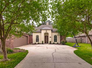 14160 Twelve Oaks Dr, Walker, LA 70785