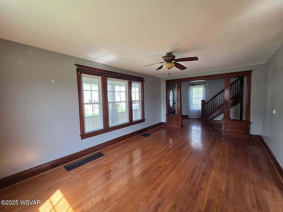 5th image of 2617 Newberry St