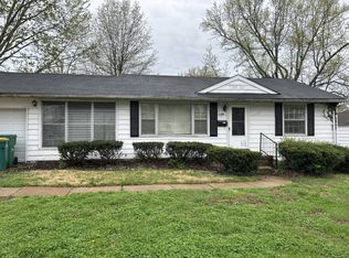 1200 Ashford Dr, Saint Louis, MO