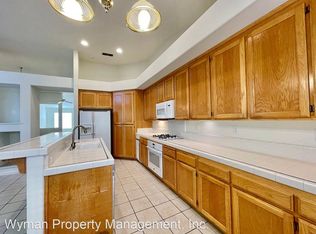 10 Sea Breeze Ct, Napa, CA 94559