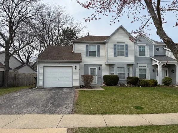 1217 Regent Dr, Mundelein, IL 60060