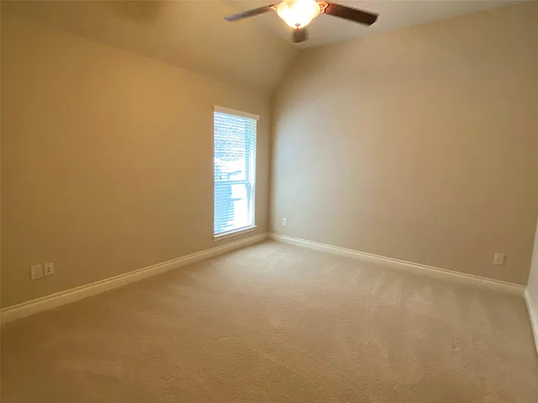 5922 Solara Ledge Ln — Photo 20