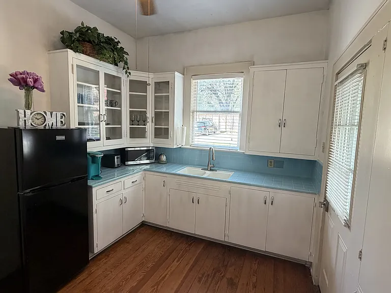 1520 Enfield Rd #A — Photo 12