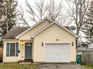 209 Brayton Rd, Rochester, NY 14616