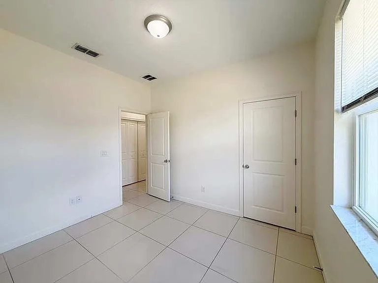 2 W Orange St #102 — Photo 19