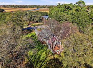 1309 N Edgewater Dr, Charleston, SC 29407