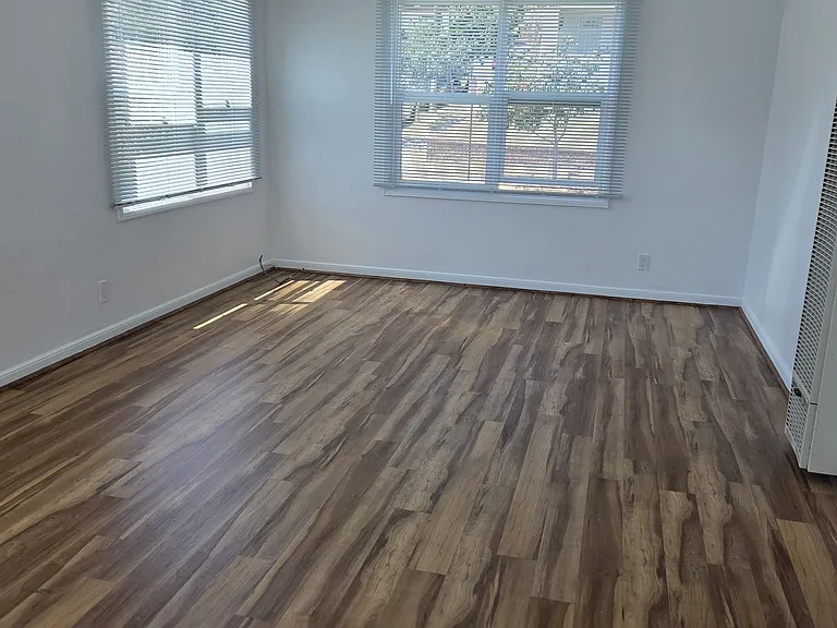 1051 Castro St #1 — Photo 9