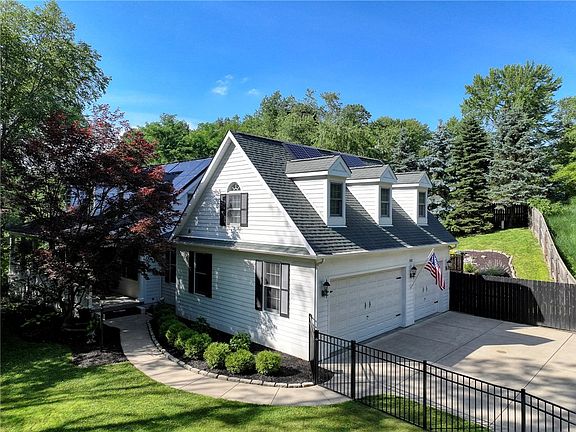 2nd image of 503 Sharon Rd