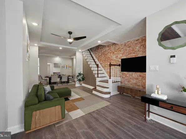 2129 N 32nd St, Philadelphia, PA 19121