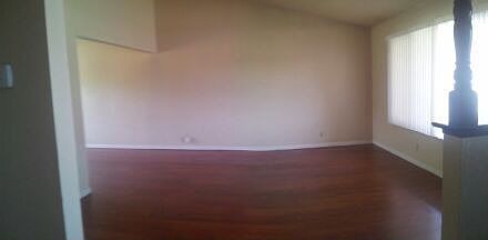 3rd image of 2615 Bunker Hill Dr