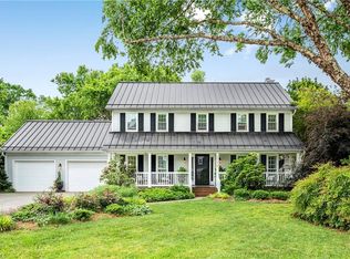 2020 Pembrooke Forest Dr, Winston Salem, NC 27106