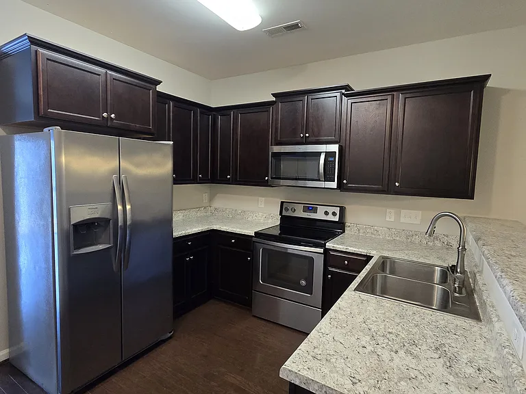 5356 Farm House Trl — Photo 6
