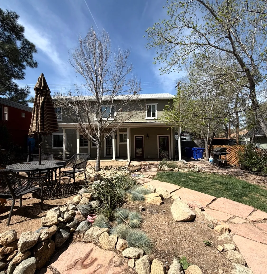 110 N Willow St — Photo 1