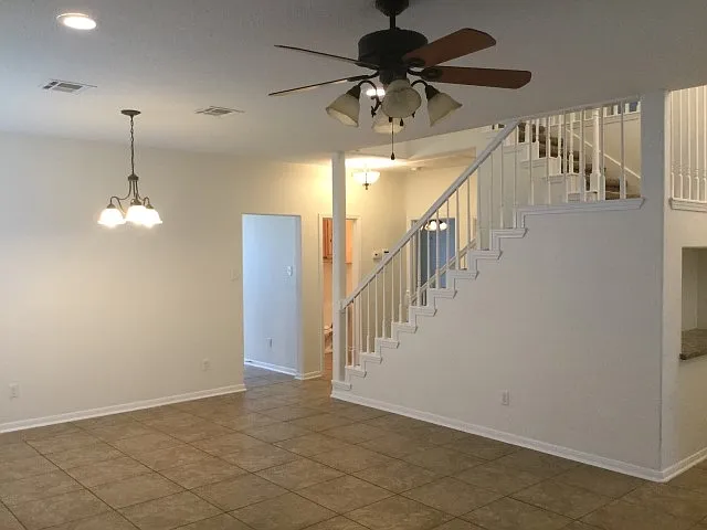 10917 Spruce Dr S — Photo 7