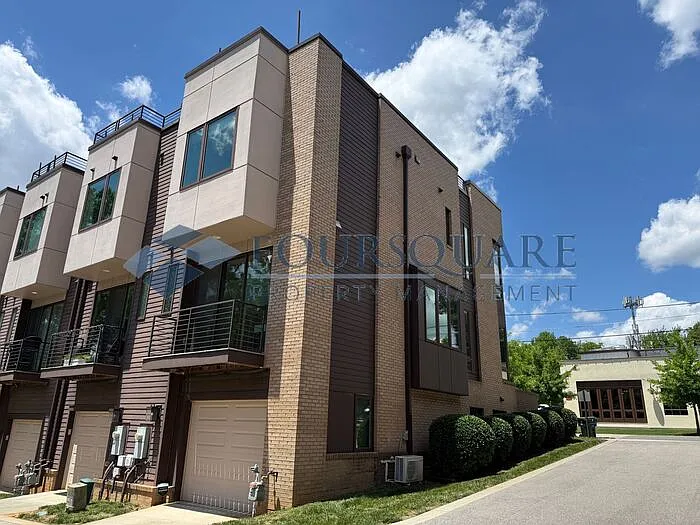 3 bed, 3.5 bath, 1616 sqft, $3,497 — Photo 4