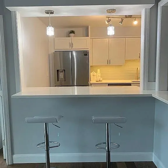 20 Hammond Pond Pkwy #206 — Photo 5