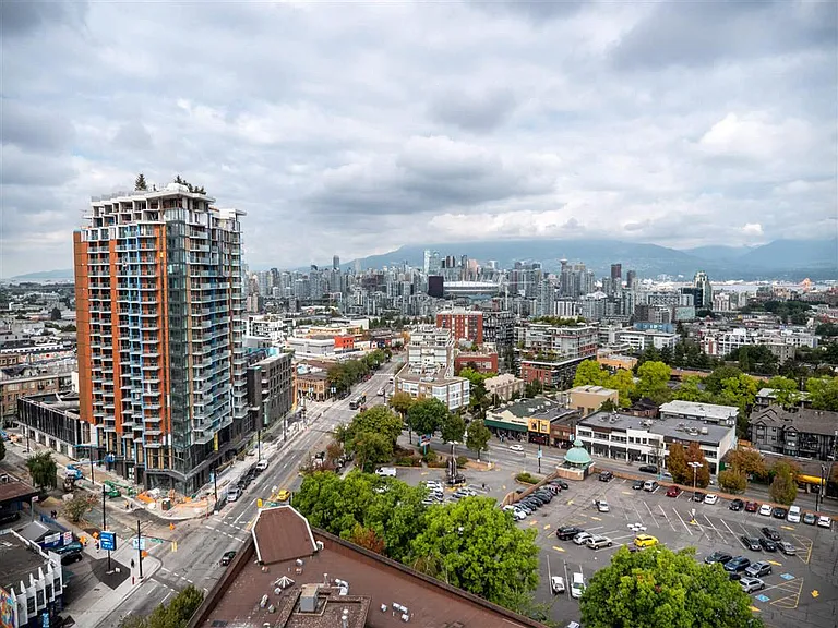 333 E 11th Ave — Photo 26