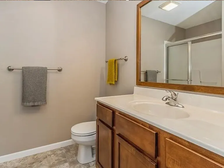 1597 Burr Dr — Photo 7
