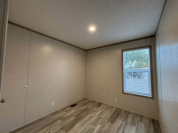 5th image of 43737 Orbit St #250