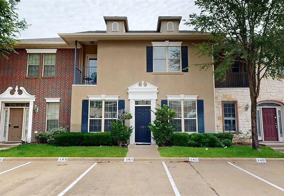 141 Forest Dr