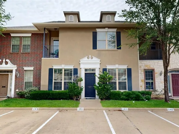 141 Forest Dr, College Station, TX 77840