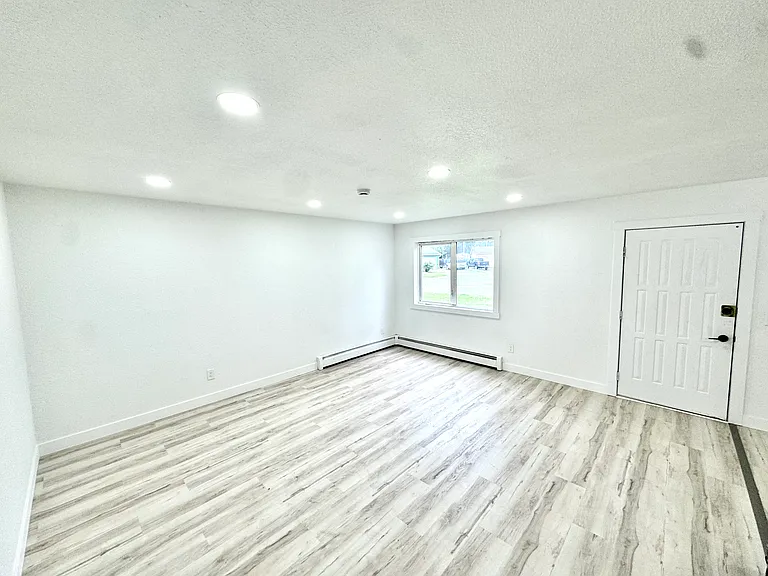 135 Parkwood Cir — Photo 14
