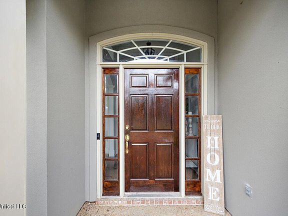 4th image of 216 Woodland Brook Dr