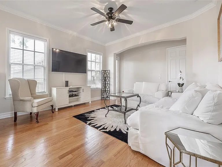 2920-2 Hansen Manor Ln — Photo 5