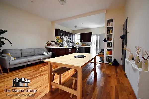 Rented by Bold New York | media 23