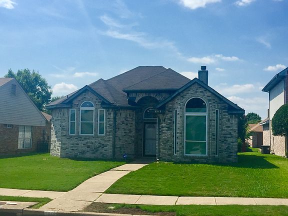 2nd image of 2213 Walden Pl