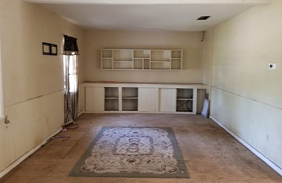 2nd image of 6009 County Road 249