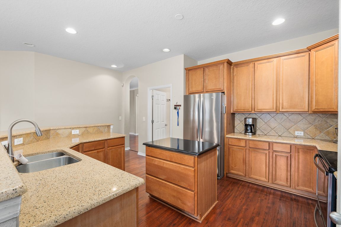 next background image