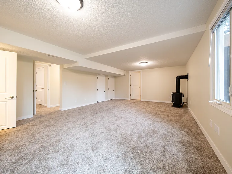 14200 Elgin Ct — Photo 29