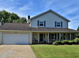 32576 Ashdown Dr, Solon, OH 44139