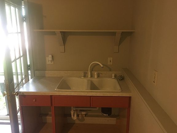 Kitchen sink