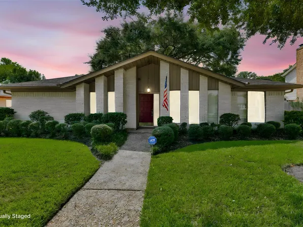 16422 Glenshannon Dr, Houston, TX 77059