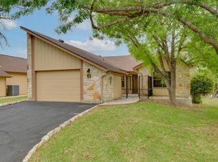 55 Oaks Pl, Lago Vista, TX 78645