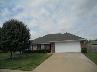 2497 Hilburn Ct, Springdale, AR 72762