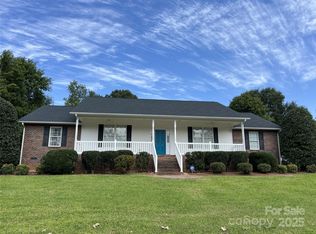 105 Winding Creek Dr, Morganton, NC 28655