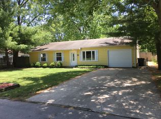 2611 Lawndale Dr, Champaign, IL