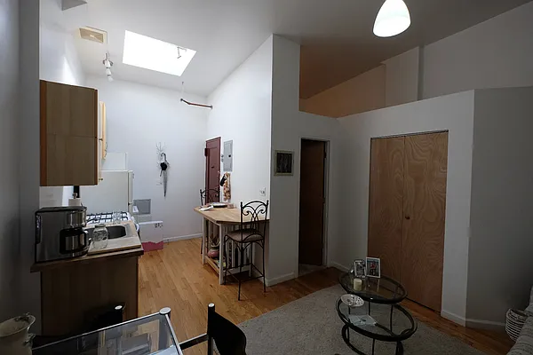 Rented by Keller Williams NYC | media 11