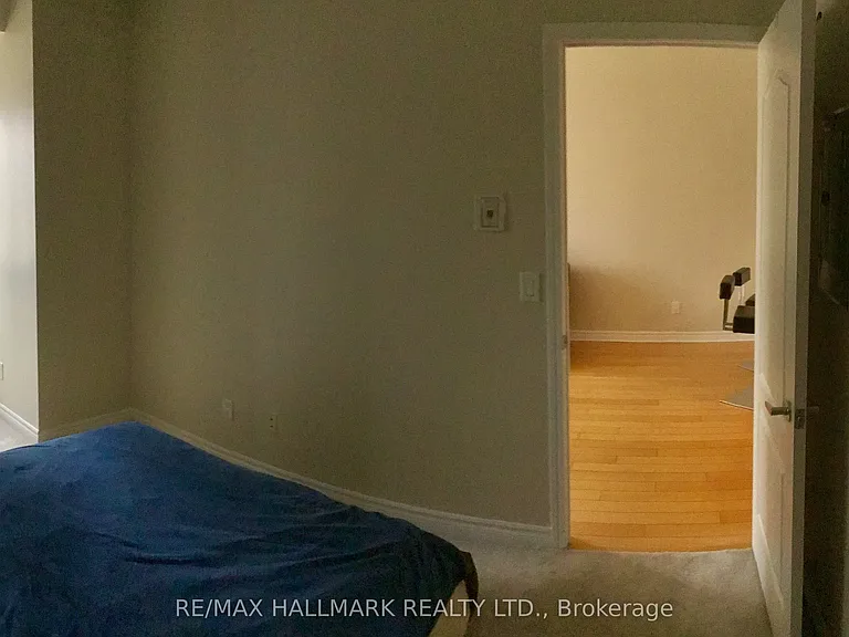 320 City Centre Dr #318 — Photo 4