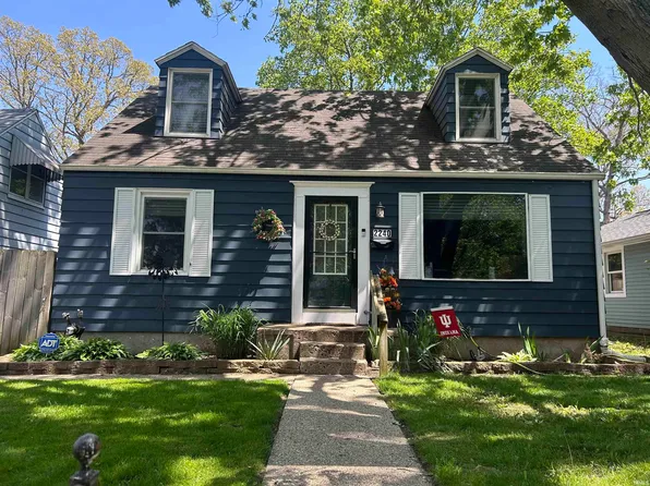 2240 Parkview Pl, South Bend, IN 46616