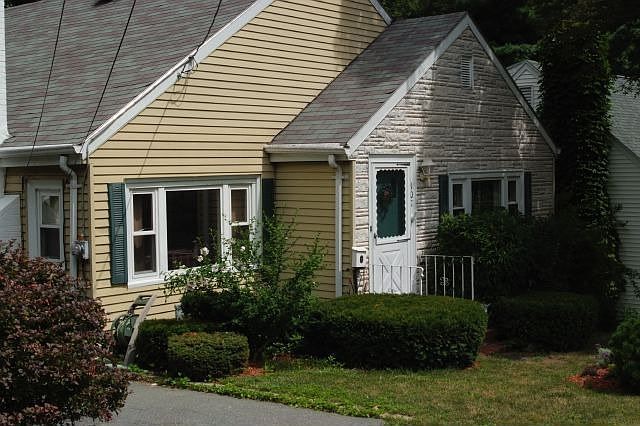 1st image of 107 Dartmouth St