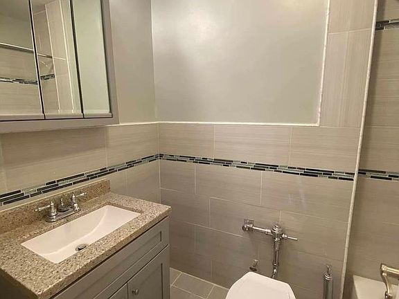 4th image of 499 Ocean Ave #3C
