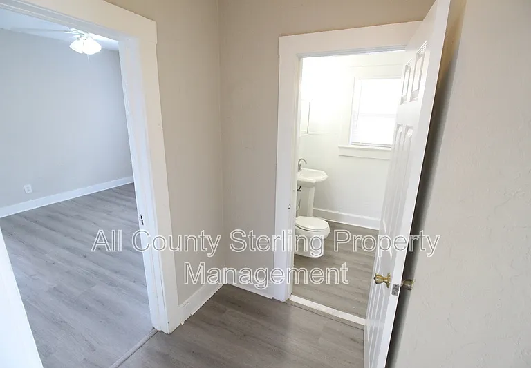 702 NW 2nd Ave — Photo 39
