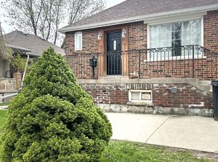 219 Church St #W04, Toronto, ON M9N 1N9