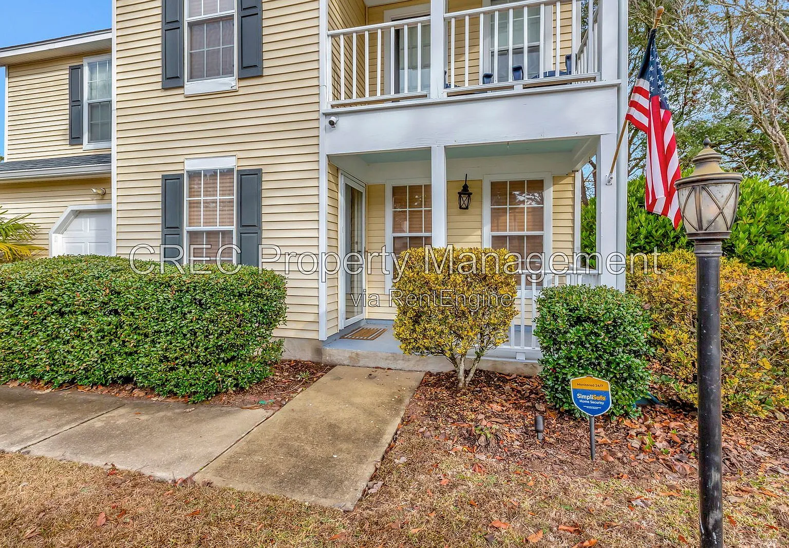 3 bed, 2.5 bath, 1750 sqft, $3,800 — Photo 2