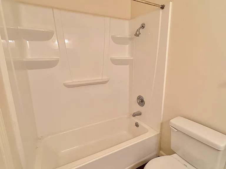 2562 Walnut Blvd #82 — Photo 8