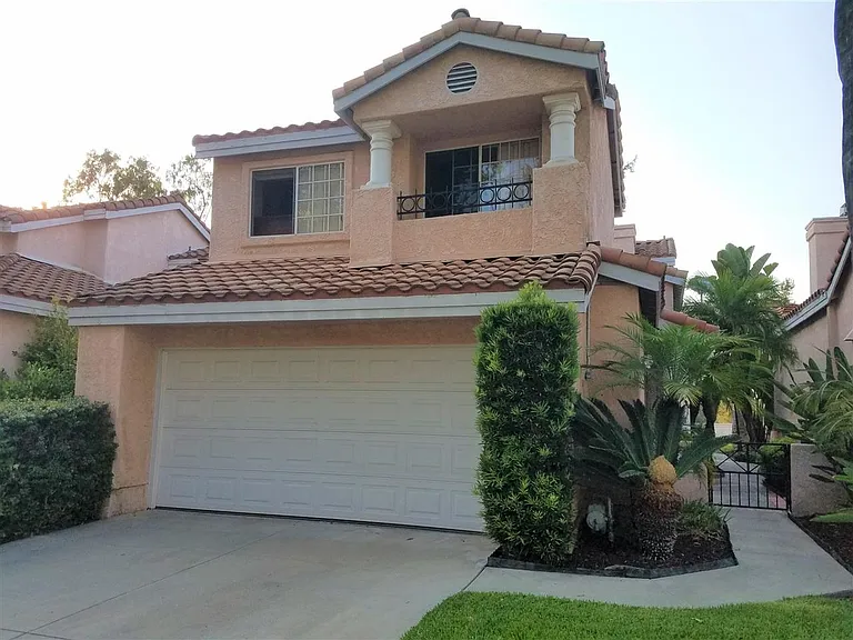1555 Golfcrest Pl — Photo 1